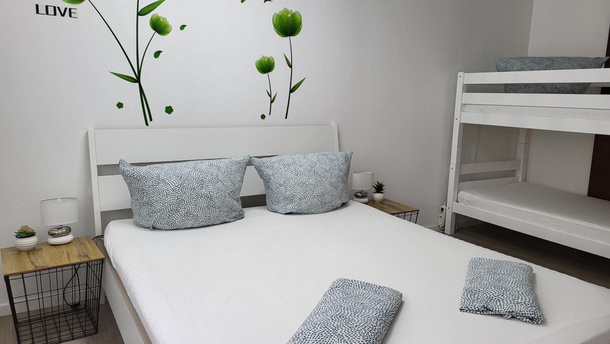 Ferienwohnung Lavanda Rust Bagian luar foto